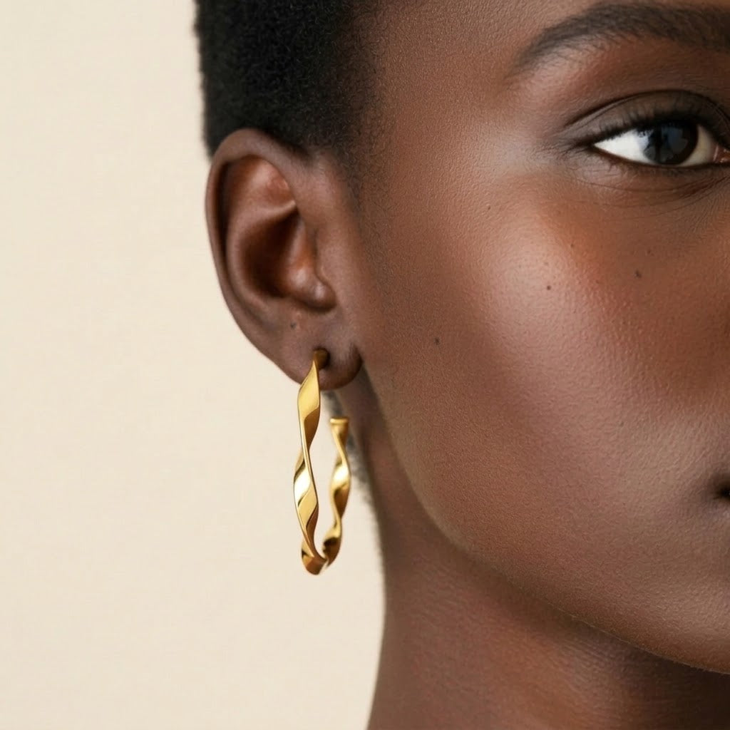 Dangzai C-Hoop Twist Earrings