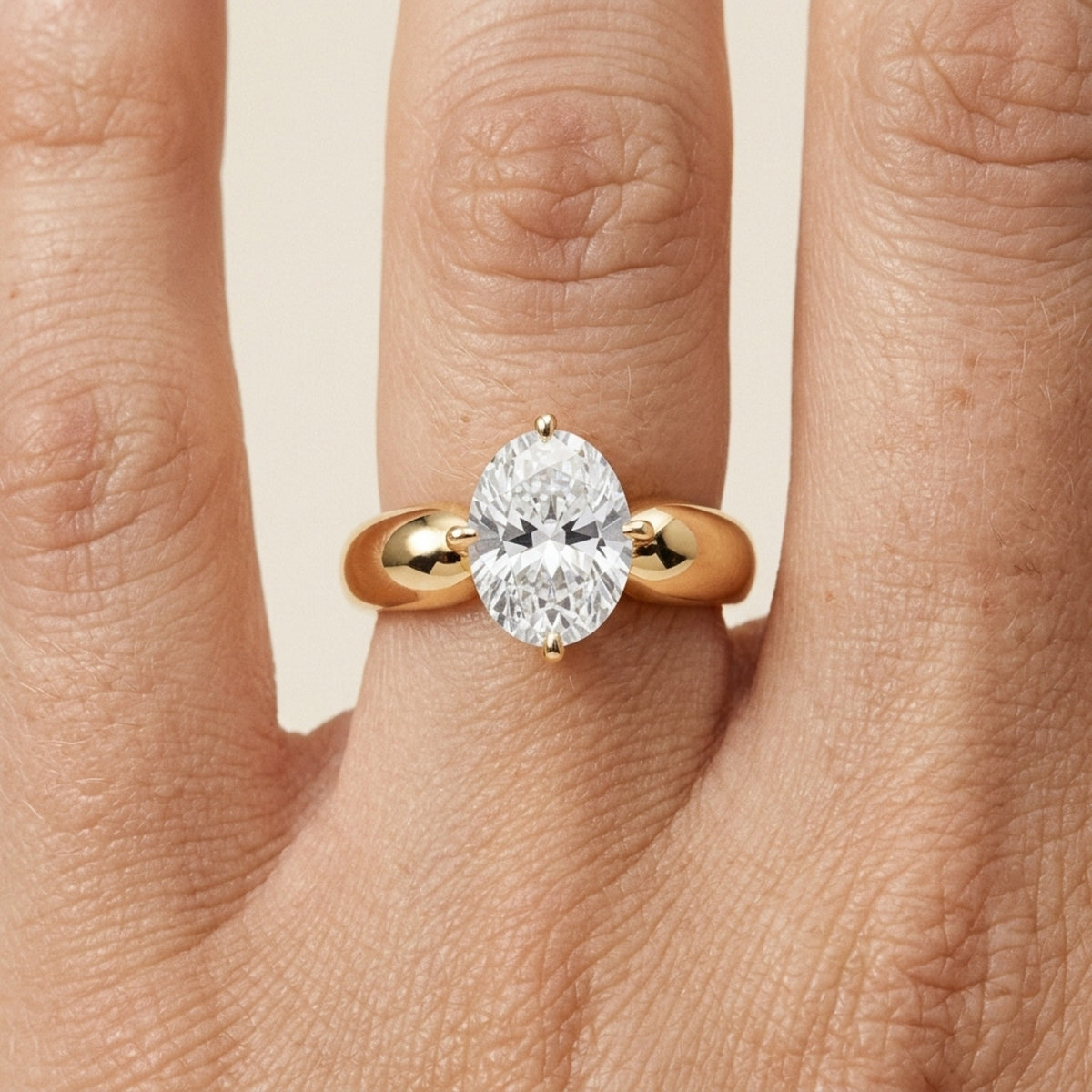 Carina Oval Ring