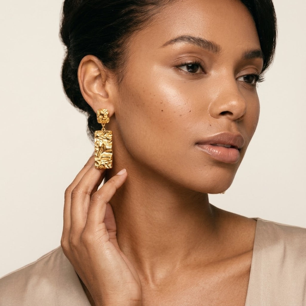 Rhea Textured Geometric Earrings