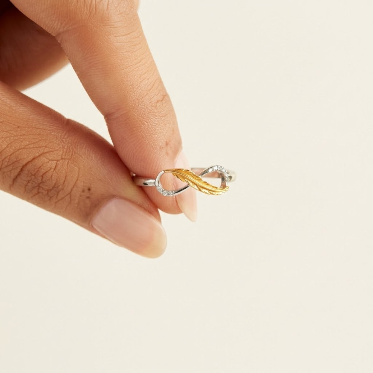 Shikoba Feather Ring