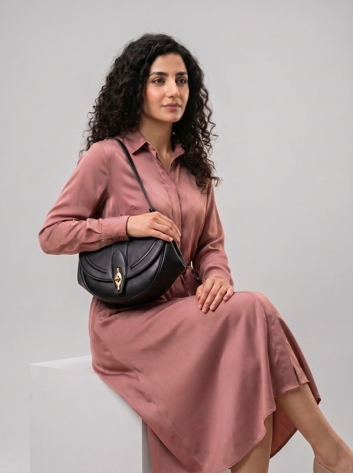 Rozaliya Shoulder Bag
