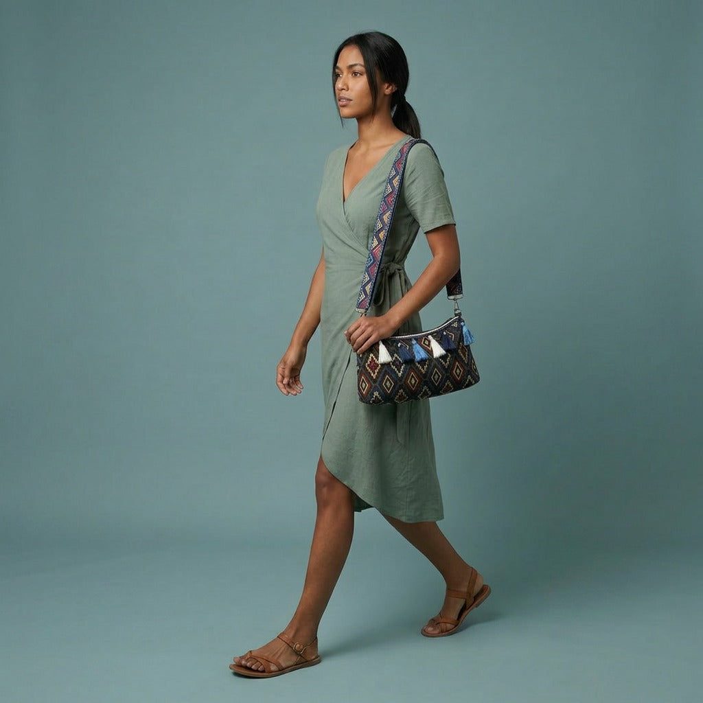 Thatta Tassel Adjustable Strap Shoulder Bag